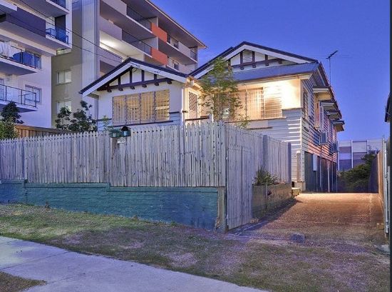 2/109 Victoria Street, Windsor, Qld 4030