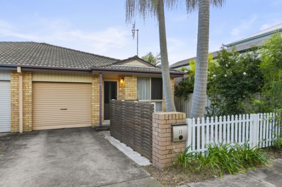 2/11 Hargrave Street, Carrington, NSW 2294
