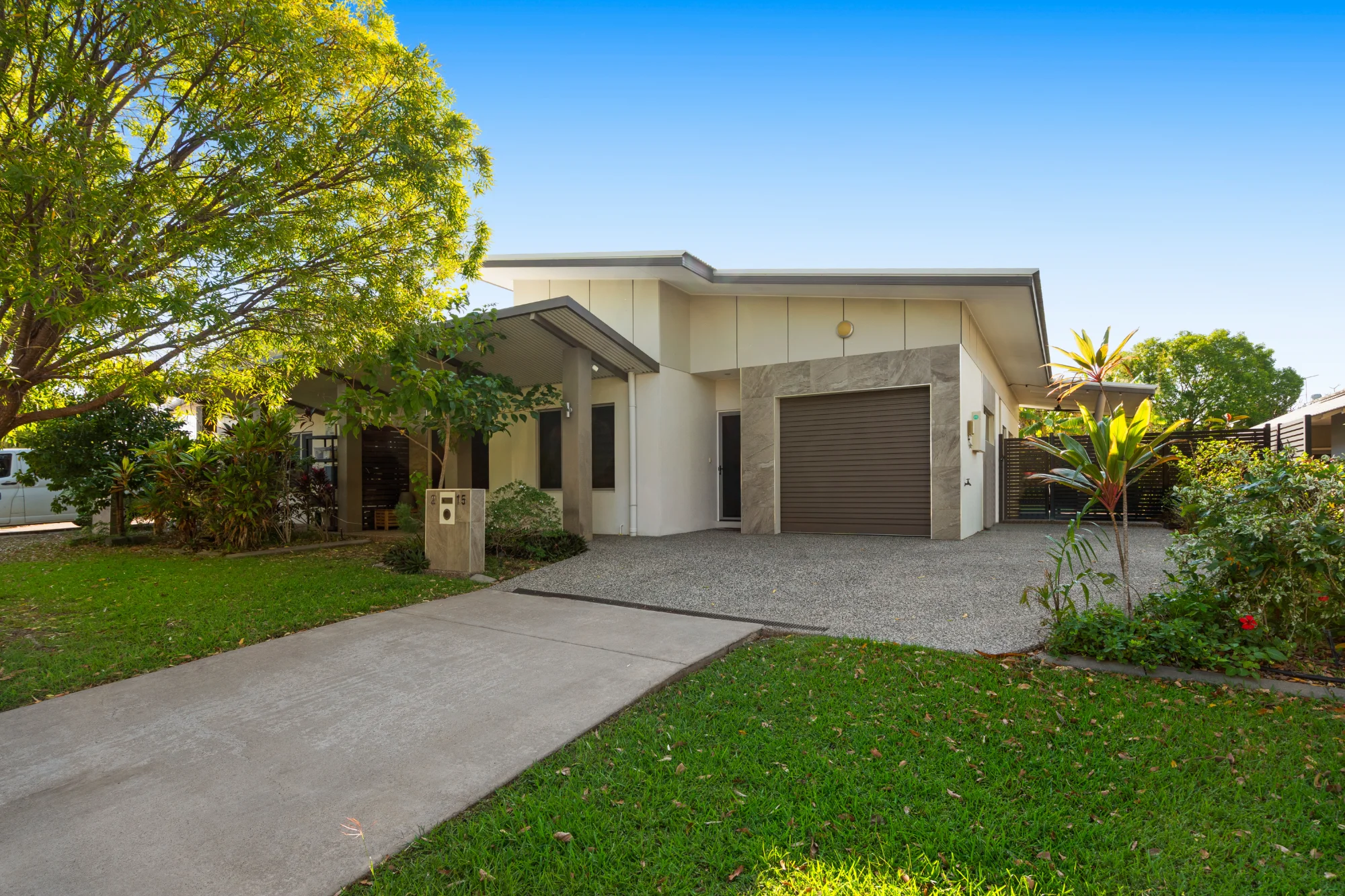 2/15 Farquhar Street, Muirhead, NT 0810