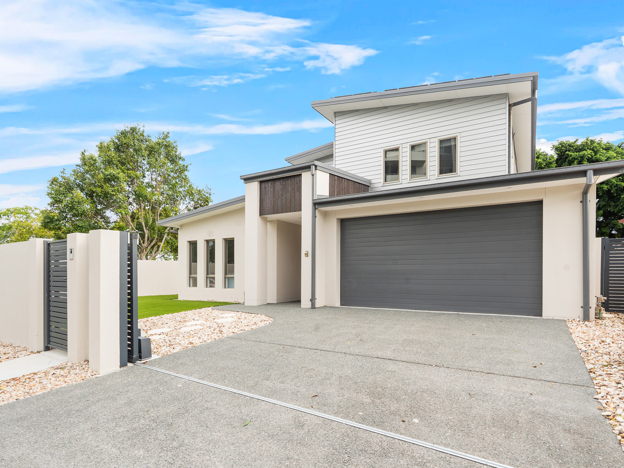 2/2 Compass Drive, Biggera Waters, Qld 4216 2/2 Compass Drive, Biggera Waters, Qld 4216