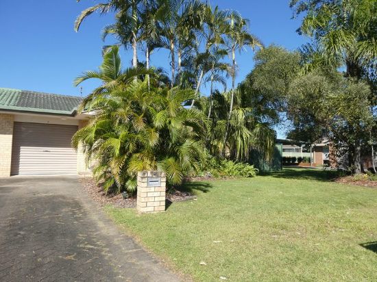 2/2 Harvey Court, Labrador, Qld 4215