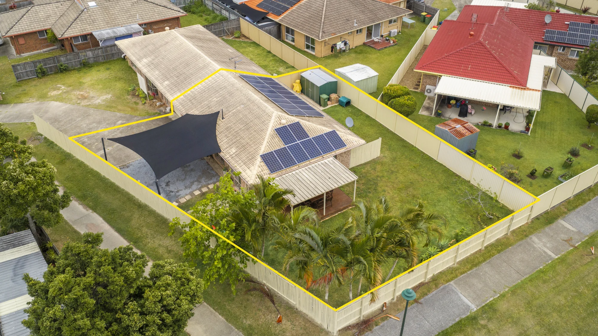 2/20 Coventry Court, Labrador, Qld 4215