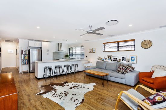 2/51 Treeview Drive, Burleigh Waters, Qld 4220