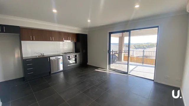 2/82 Talleyrand Circuit, Greta, NSW 2334