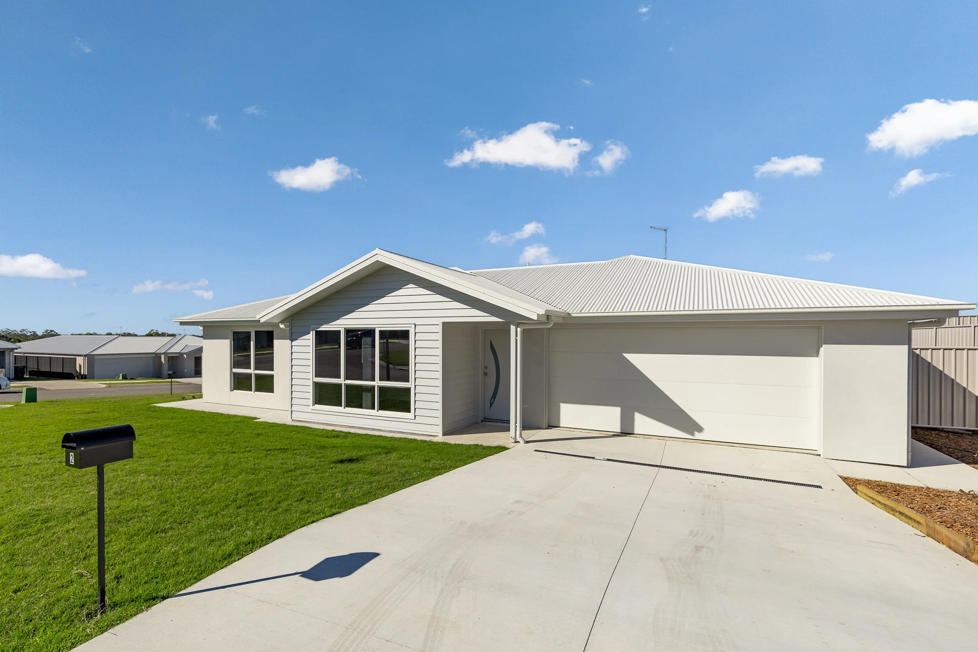 2 Mellong Way, Nikenbah, Qld 4655