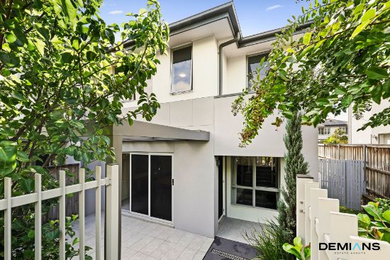 43 Kermond Walk, Moorebank, NSW 2170