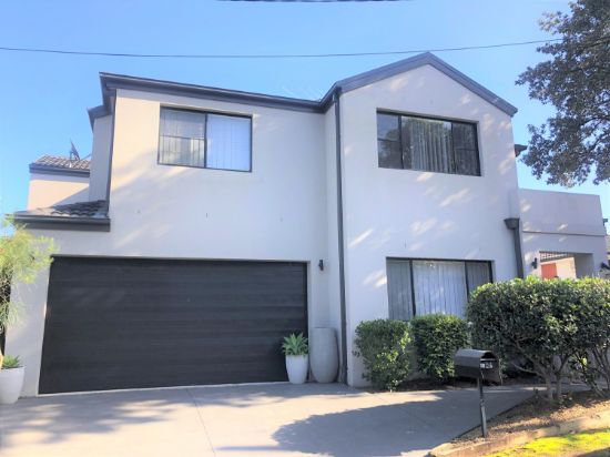 64 Austin Boulevard, Picnic Point, NSW 2213