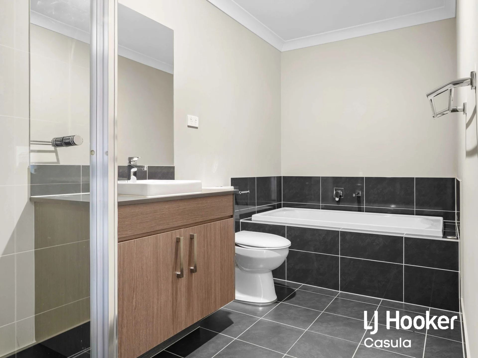 6B Aqueduct Street, Leppington, NSW 2179