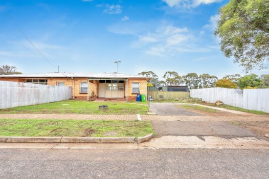 9 Peacemarsh Road, Davoren Park, SA 5113