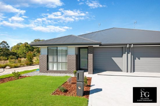 90b Comel Ave, Cameron Park, NSW 2285