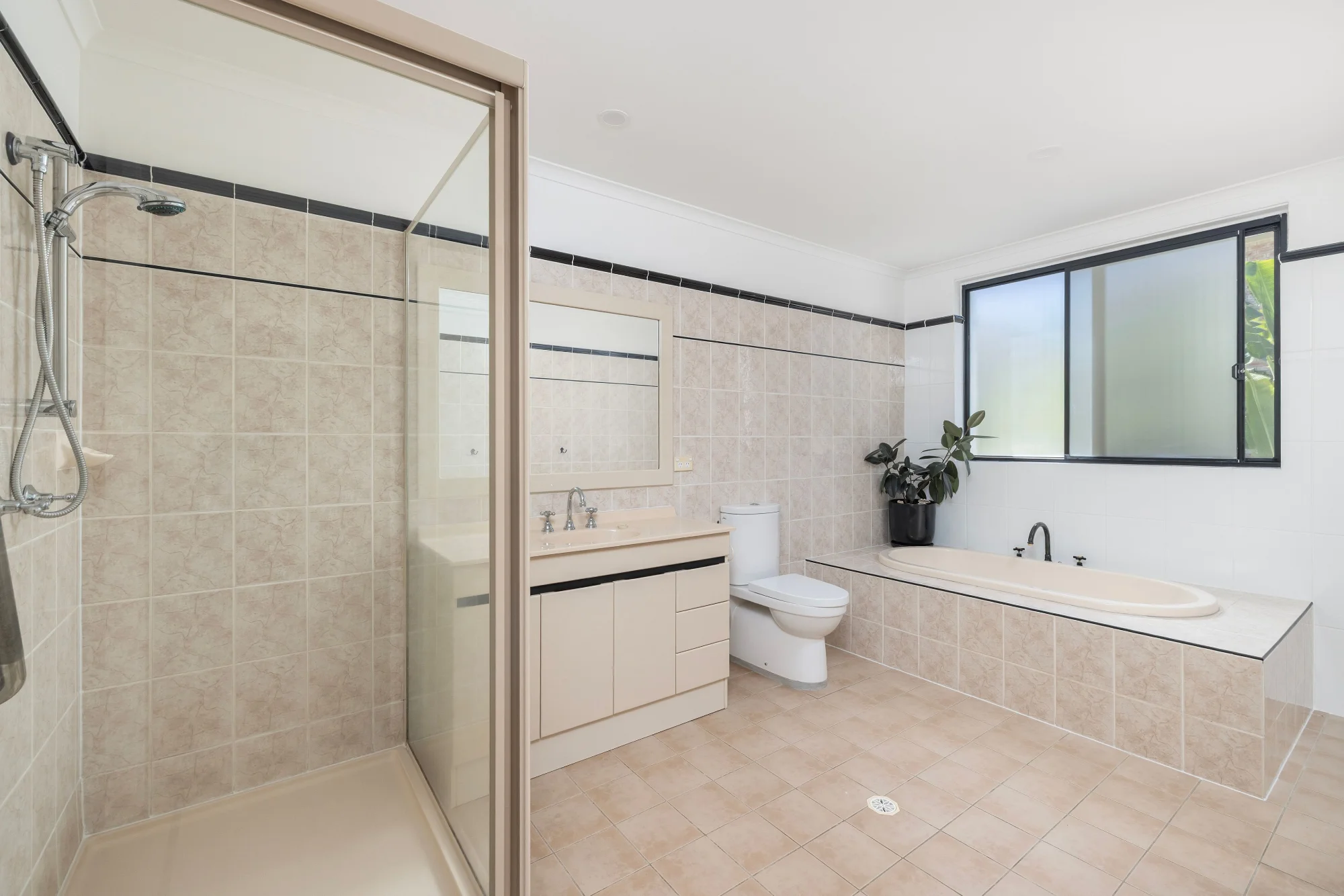 1/17 Hairtail Close, Corlette NSW 2315