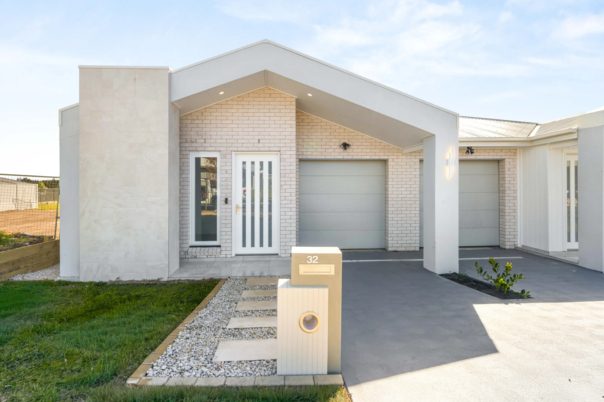 32 Myrtle Drive, BADAGARANG NSW 2540