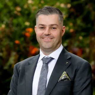 Cameron Vurovecz - Real Estate Agent
