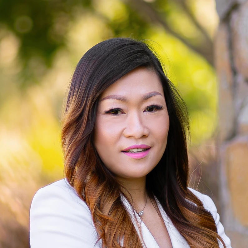 Vivienne Cheah - Real Estate Agent