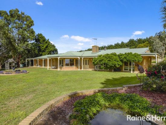 DaviesGladman Country Properties - Woodend - Real Estate Agency