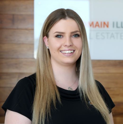 Ebony Thomas - Real Estate Agent at Domain Illawarra Real Estate