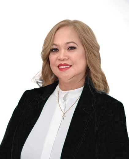 Edna Rodriguez - Real Estate Agent at Three Kings and a Queen - ORAN PARK
