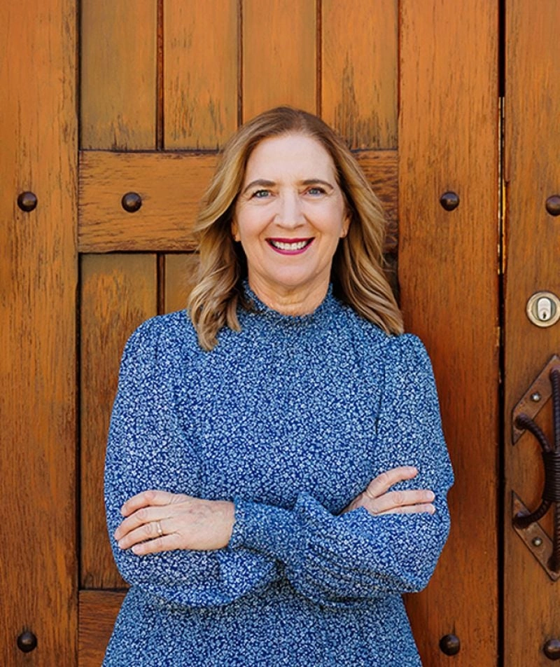 Janelle Laretive - Real Estate Agent