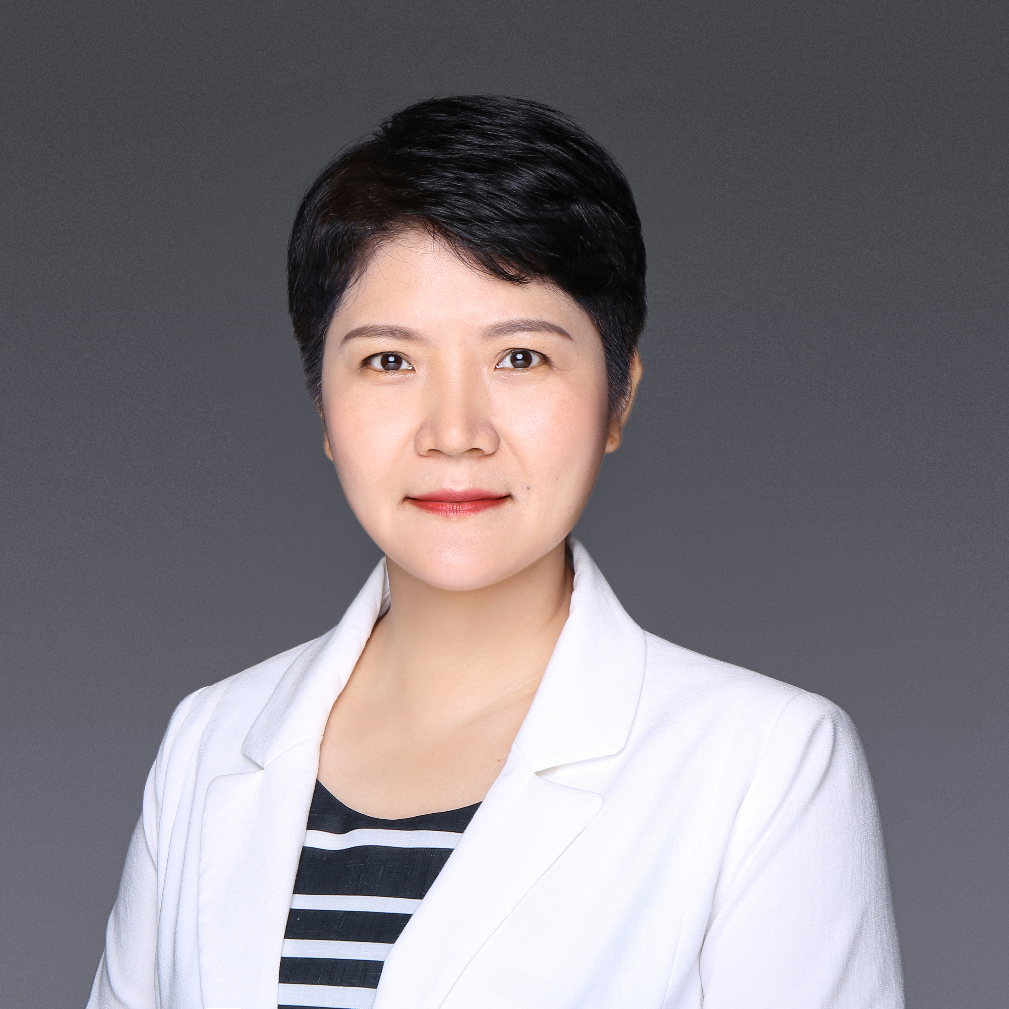 Elaine Huang Real Estate Agent