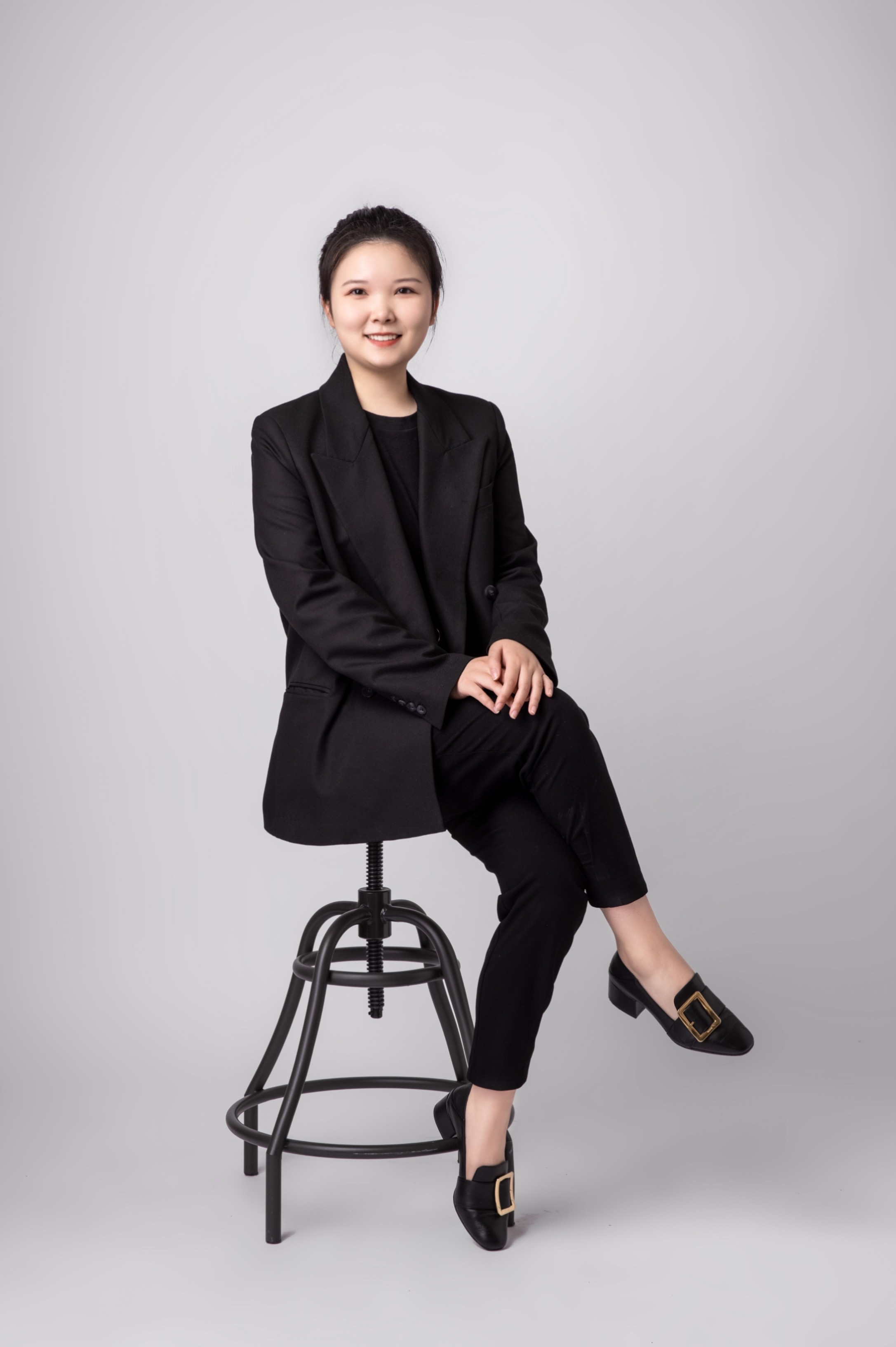 Elaine Yao Real Estate Agent