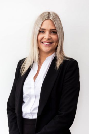 Elisha Merrick - Real Estate Agent at Dowling Property Newcastle & The Hunter - BERESFIELD
