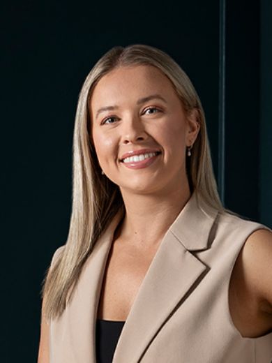 Elivia Hall - Real Estate Agent at Marshall White - Port Phillip
