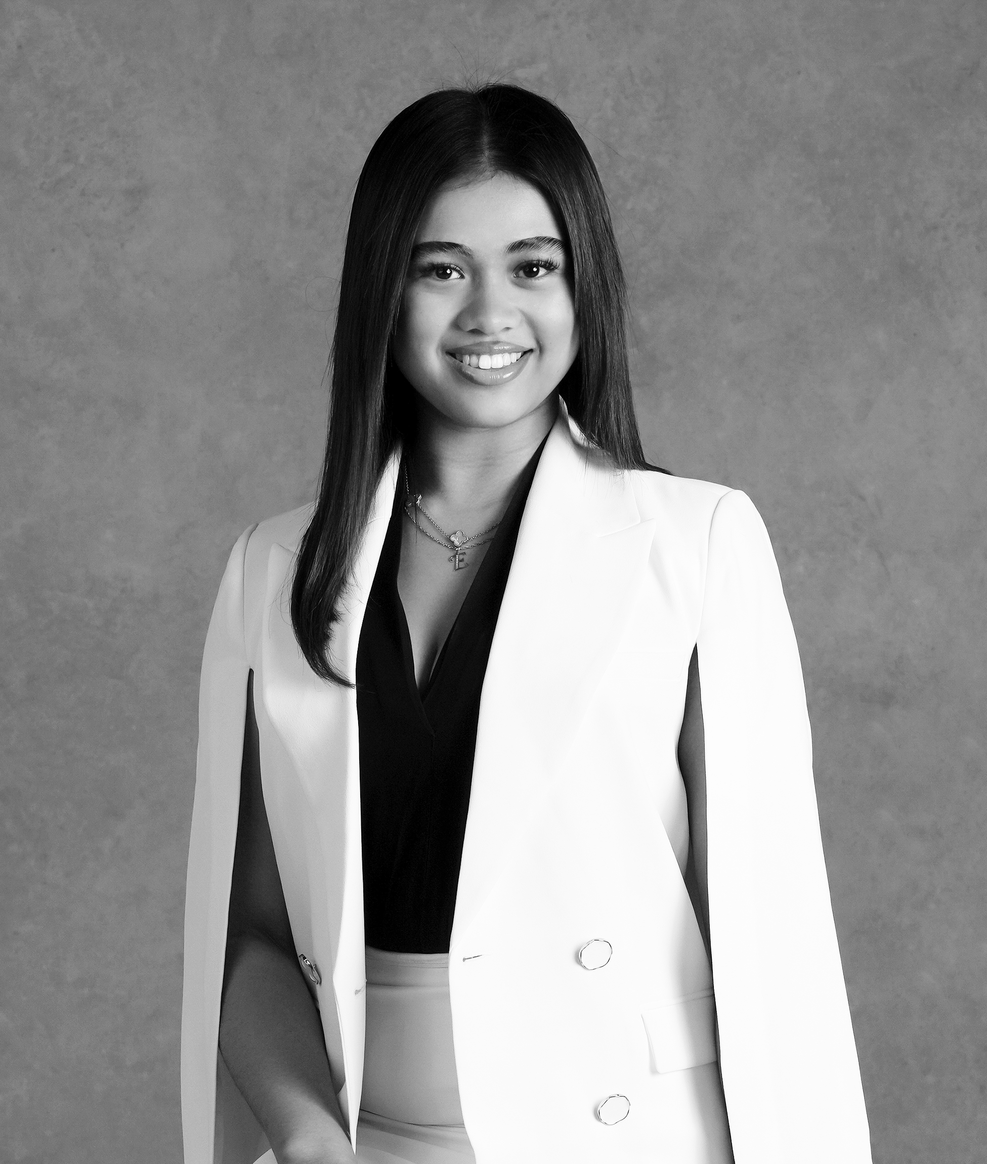 Elle Hipolito Real Estate Agent