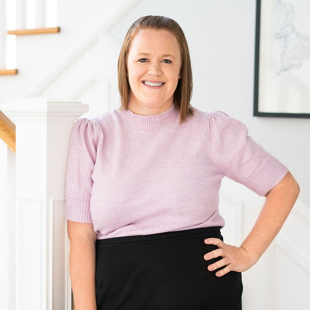Ellen Thompson - Real Estate Agent