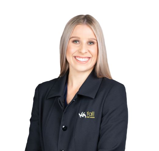 Elyse Lamprill - Real Estate Agent at Fall Real Estate
