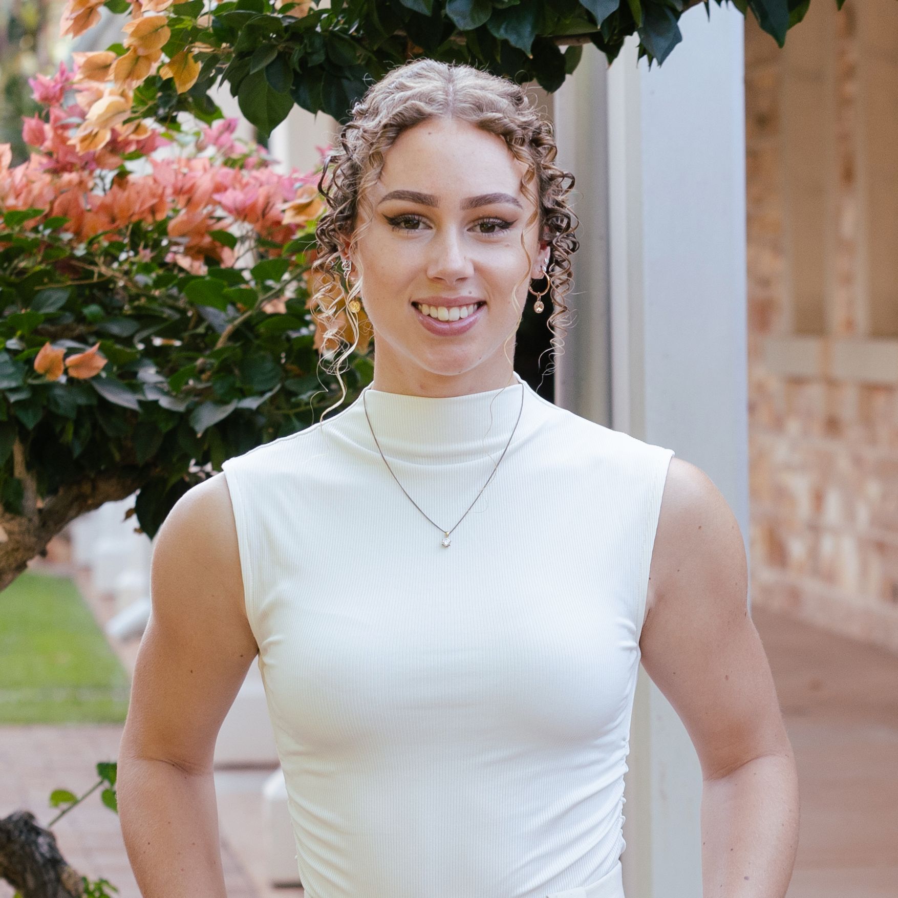 Emily Sara - Real Estate Agent
