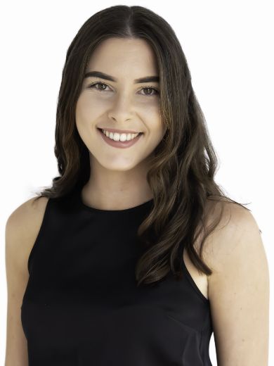 Emily Walkden - Real Estate Agent at Hillsea Real Estate - Paradise Point / Runaway Bay / Coombabah