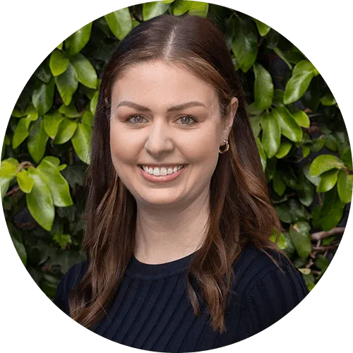 Emily Winter - Real Estate Agent
