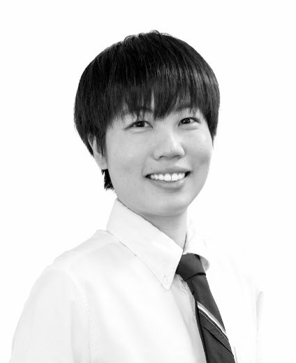 Emma Luo - Real Estate Agent at Brady Residential - MELBOURNE