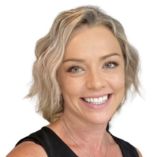 Emma Miles - Real Estate Agent From - Blue Moon Property - Queensland