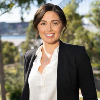 Emma Vadas - Real Estate Agent Emma Vadas - Real Estate Agent