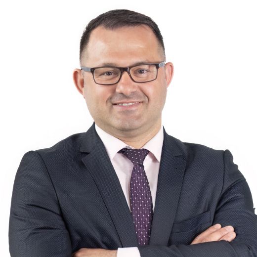 Erdal Avsar - Real Estate Agent at Freedom Property - Australia