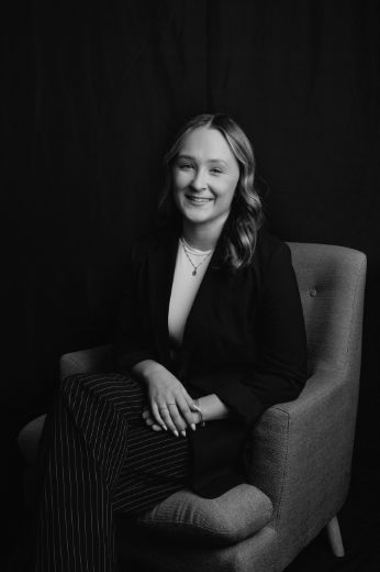 Erin Oyston - Real Estate Agent at Molenaar + McNeice