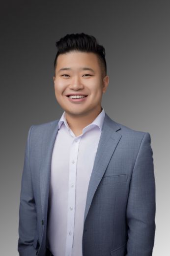 Evan Zhang - Real Estate Agent at Buxton - Box Hill