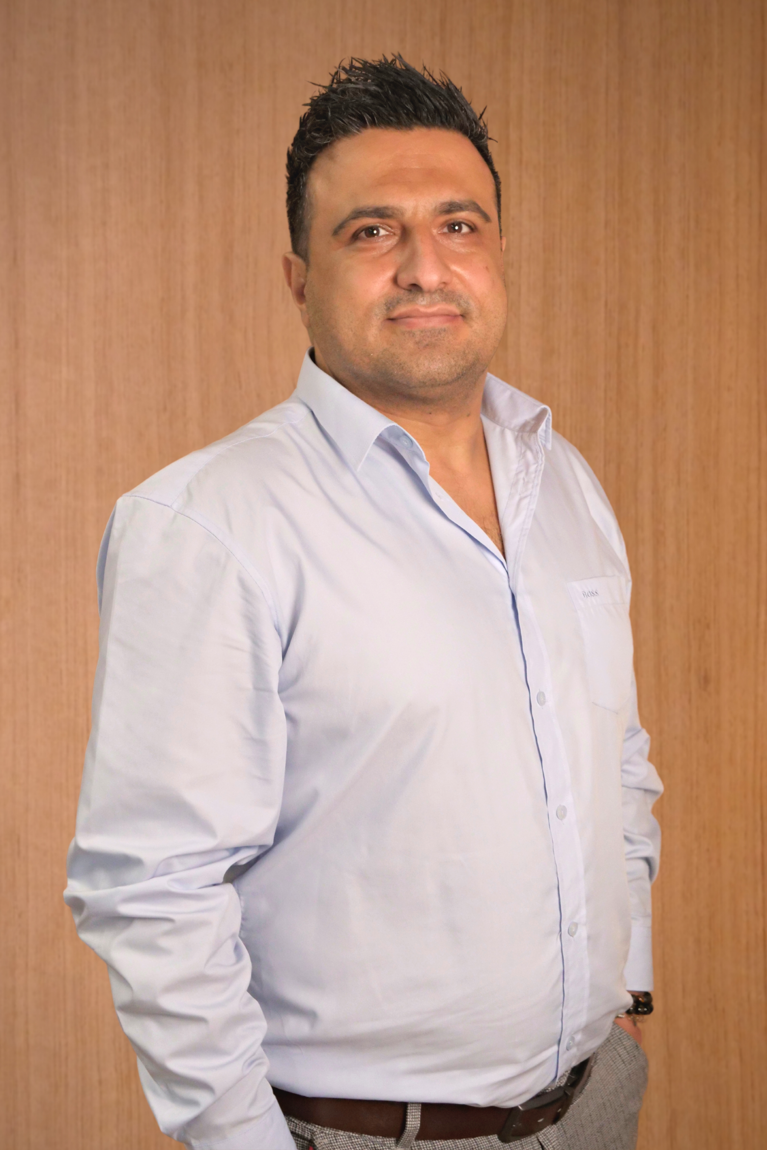 Farshid  Mazloomi Real Estate Agent