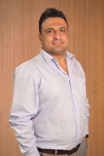 Farshid  Mazloomi - Real Estate Agent at Easystart Homes - MYAREE