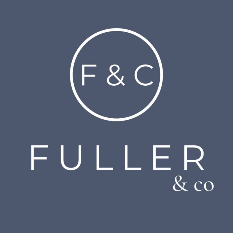 Leasing Department - Real Estate Agent