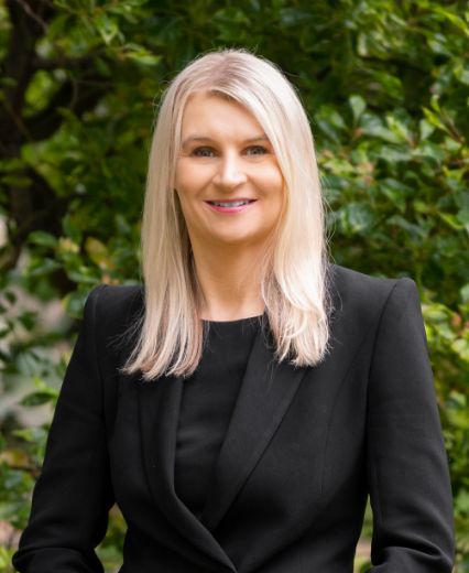 Felicity Bourke - Real Estate Agent at REOM Real Estate Of MELBOURNE - MELBOURNE