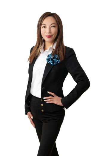Fiona Zhang - Real Estate Agent at Harcourts - Ashwood