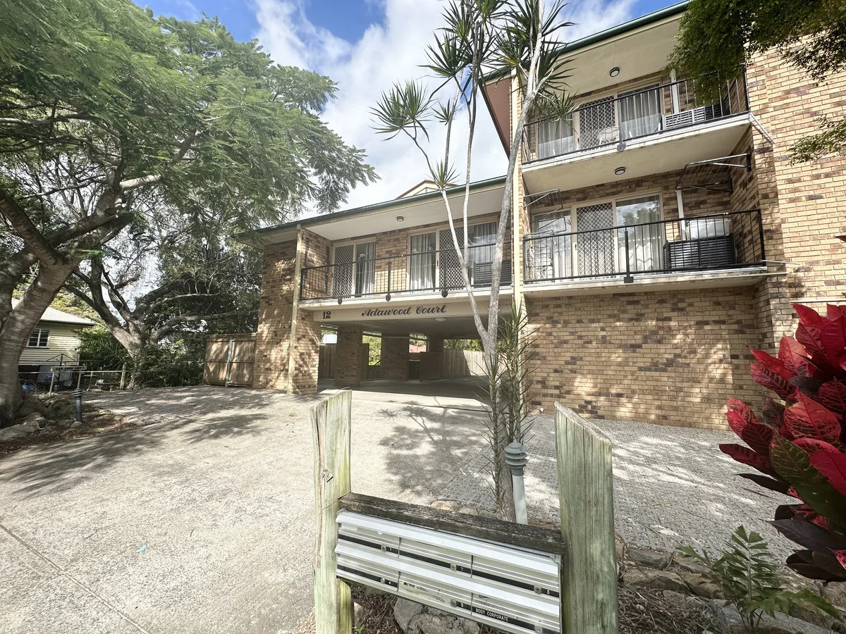 1/12 Gainsborough Street, Moorooka, Qld 4105