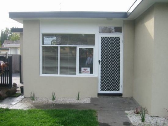 1/27 Derby Road, Herne Hill, Vic 3218