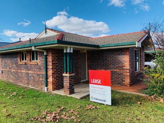 17a Grills Place, Armidale, NSW 2350
