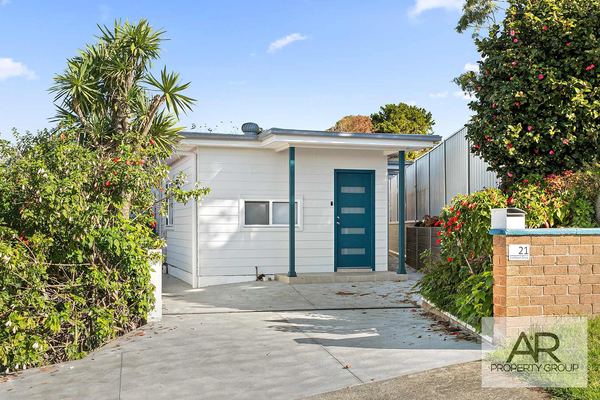 21 Cuthbert Drive, Mount Warrigal, NSW 2528