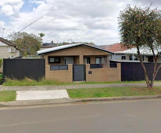 2B Dudley Rd, Guildford, NSW 2161