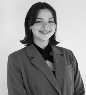 Holly Hayward - Real Estate Agent