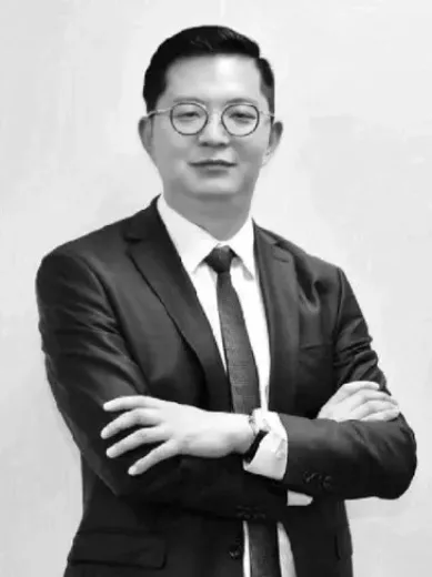 Perry ZHAO - Real Estate Agent at Marble Real Estate - WATERLOO